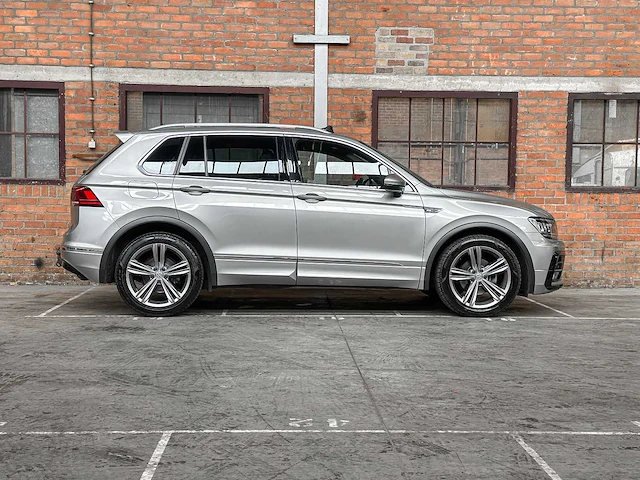 Volkswagen tiguan r-line 1.5 tsi act highline business 150pk 2020, h-128-nt - afbeelding 50 van  50