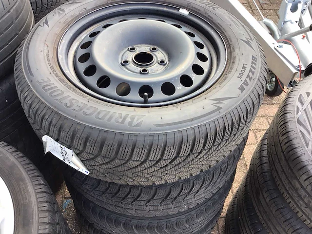 Volkswagen tiguan velg (4x) - afbeelding 1 van  8