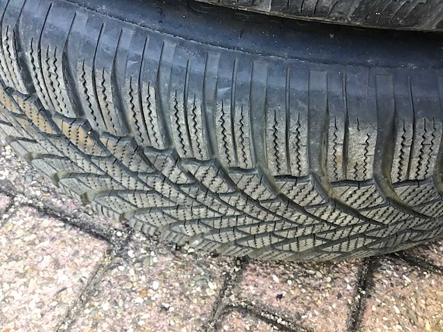 Volkswagen tiguan velg (4x) - afbeelding 4 van  8