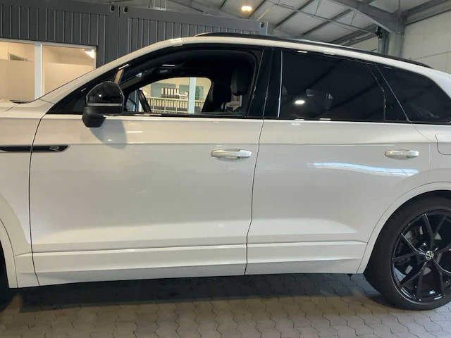 Volkswagen touareg 3.0 ehybrid r 4motion 2021 - afbeelding 10 van  41