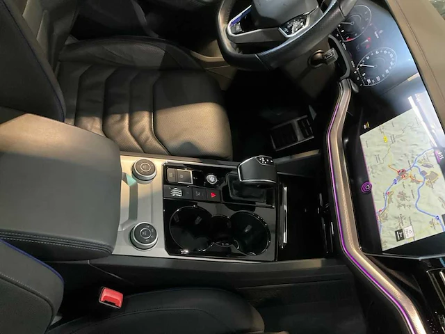 Volkswagen touareg 3.0 ehybrid r 4motion 2021 - afbeelding 37 van  41