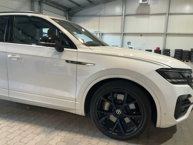 Volkswagen touareg 3.0 ehybrid r 4motion 2021 - afbeelding 38 van  41