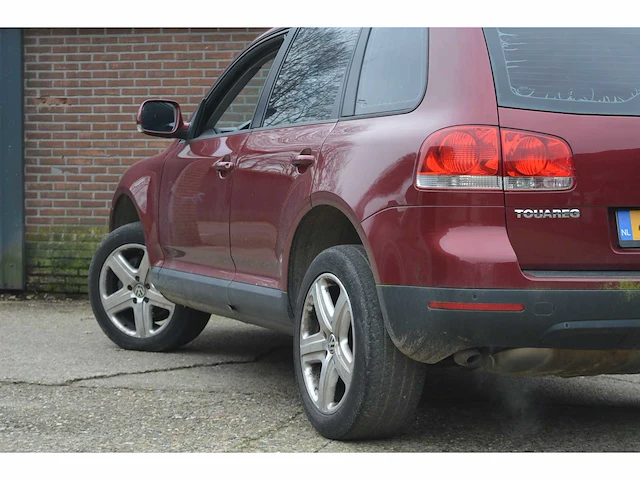 Volkswagen touareg 3.0 tdi | 40-rv-pg | 2005 | tik in blok | - afbeelding 30 van  32