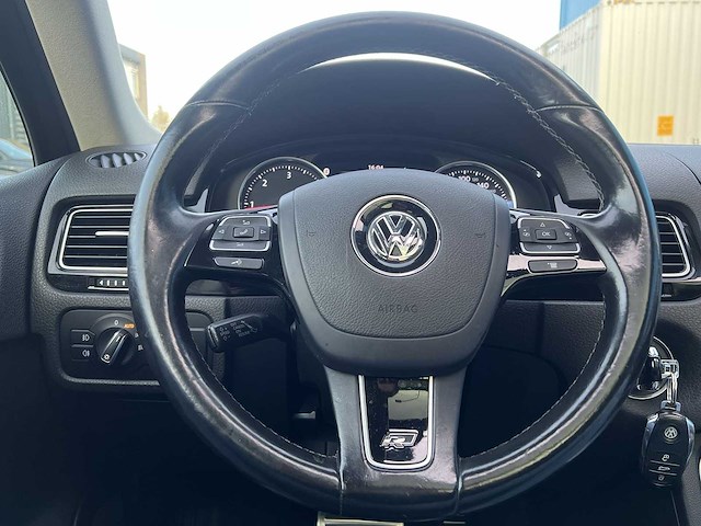 Volkswagen touareg 3.0 tdi r-line | sj-692-n - afbeelding 16 van  30
