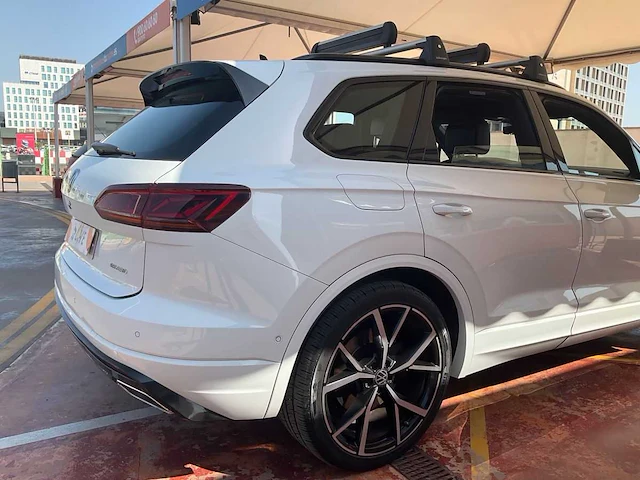 Volkswagen touareg 3.0 tsi ehybrid 4motion r-line 2021 | 00-94-49 - afbeelding 9 van  19