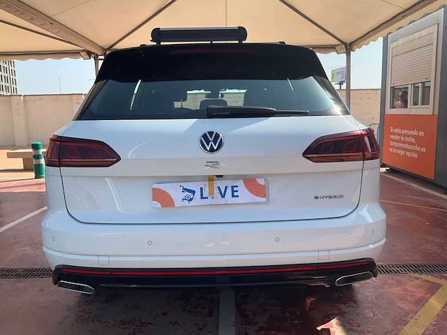 Volkswagen touareg 3.0 tsi ehybrid 4motion r-line 2021 | 00-94-49 - afbeelding 16 van  19