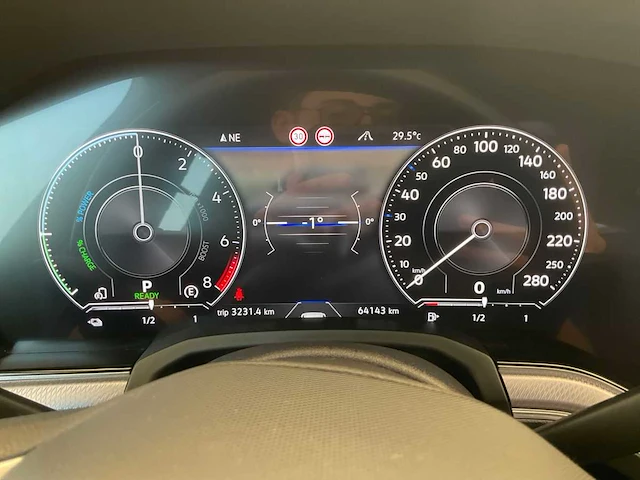 Volkswagen touareg 3.0 tsi ehybrid 4motion r-line 2021 | 00-94-49 - afbeelding 17 van  19