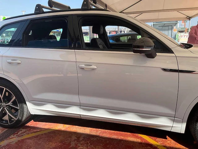 Volkswagen touareg 3.0 tsi ehybrid 4motion r-line 2021 | 00-94-49 - afbeelding 11 van  19