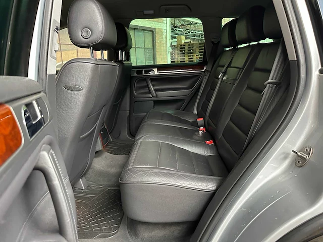 Volkswagen touareg 3.2 v6 220pk 2003, 07-ng-jj youngtimer - afbeelding 27 van  40