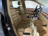 Volkswagen touareg 3.2 v6 220pk 2003, 10-lv-hj youngtimer - afbeelding 32 van  40