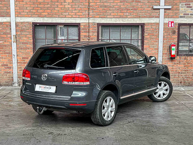 Volkswagen touareg 3.2 v6 241pk 2005, 32-rf-tb youngtimer - afbeelding 2 van  39