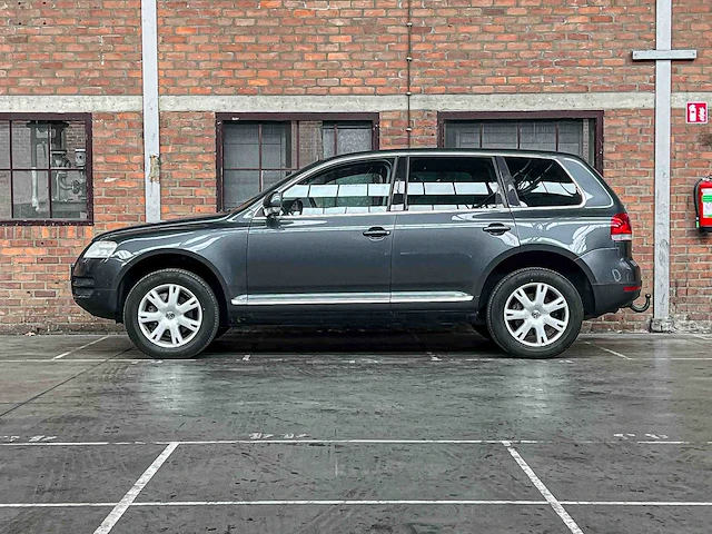 Volkswagen touareg 3.2 v6 241pk 2005, 32-rf-tb youngtimer - afbeelding 8 van  39
