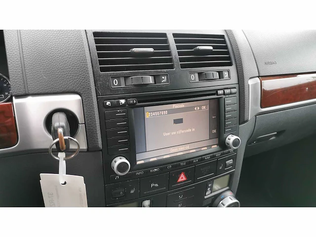 Volkswagen touareg 3.2 v6 automaat, 37-rz-fl - afbeelding 12 van  23