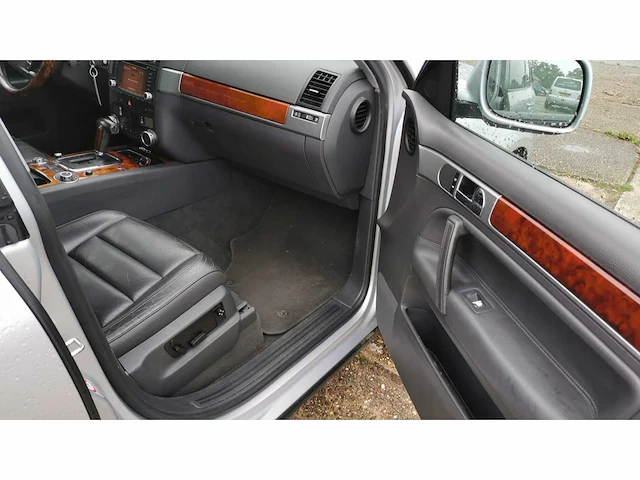 Volkswagen touareg 3.2 v6 automaat, 37-rz-fl - afbeelding 17 van  23