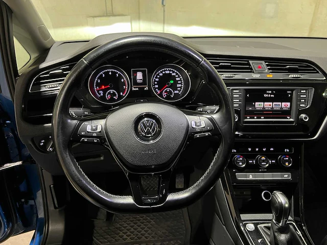 Volkswagen touran 1.4 tsi connected series -automaat- 150pk 2016, js-249-r - afbeelding 10 van  39