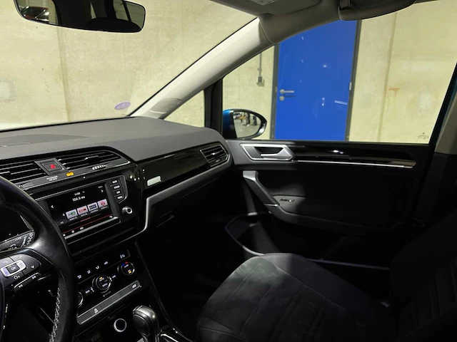 Volkswagen touran 1.4 tsi connected series -automaat- 150pk 2016, js-249-r - afbeelding 11 van  39