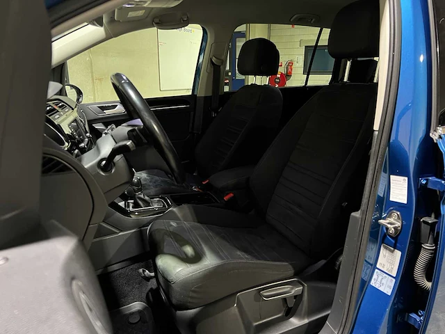Volkswagen touran 1.4 tsi connected series -automaat- 150pk 2016, js-249-r - afbeelding 24 van  39
