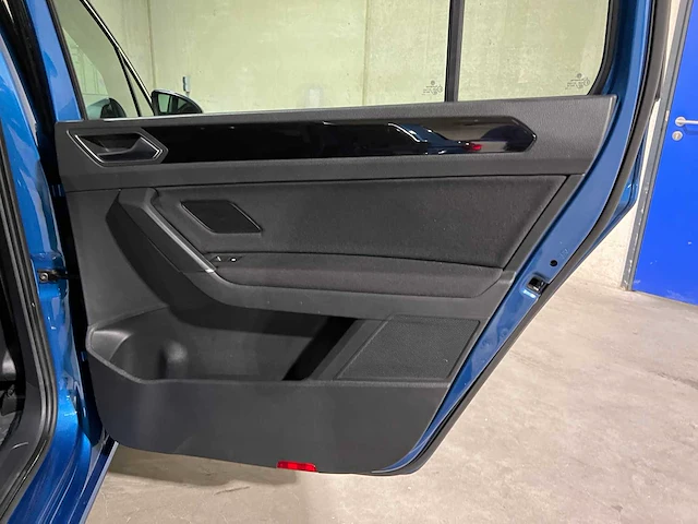 Volkswagen touran 1.4 tsi connected series -automaat- 150pk 2016, js-249-r - afbeelding 28 van  39