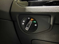 Volkswagen touran 1.4 tsi connected series -automaat- 150pk 2016, js-249-r - afbeelding 13 van  39