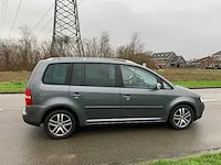 Volkswagen touran 1.6 16v fsi highline, 82-rzk-2 - afbeelding 30 van  33