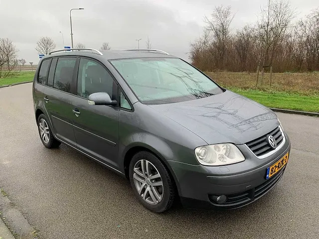Volkswagen touran 1.6 16v fsi highline, 82-rzk-2 - afbeelding 31 van  33