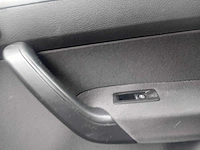 Volkswagen touran 1.9 tdi trendline, 78-vbv-8 - afbeelding 4 van  21