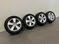 Volkswagen transporter 17 inch sportvelgen met banden. - afbeelding 1 van  6