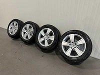 Volkswagen transporter 17 inch sportvelgen met banden. - afbeelding 3 van  6