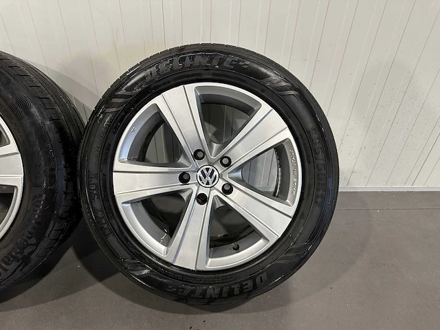Volkswagen transporter 17 inch sportvelgen met banden. - afbeelding 4 van  6