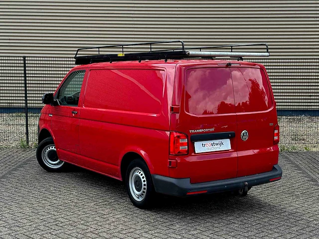 Volkswagen transporter 2.0 tdi 102pk 2017, vsv-01-f bedrijfswagen - afbeelding 2 van  33