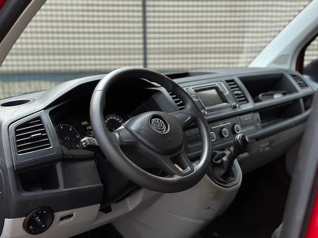 Volkswagen transporter 2.0 tdi 102pk 2017, vsv-01-f bedrijfswagen - afbeelding 3 van  33