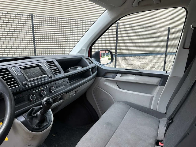 Volkswagen transporter 2.0 tdi 102pk 2017, vsv-01-f bedrijfswagen - afbeelding 5 van  33