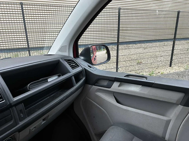 Volkswagen transporter 2.0 tdi 102pk 2017, vsv-01-f bedrijfswagen - afbeelding 11 van  33