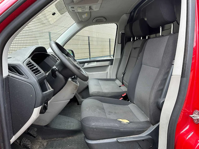 Volkswagen transporter 2.0 tdi 102pk 2017, vsv-01-f bedrijfswagen - afbeelding 14 van  33