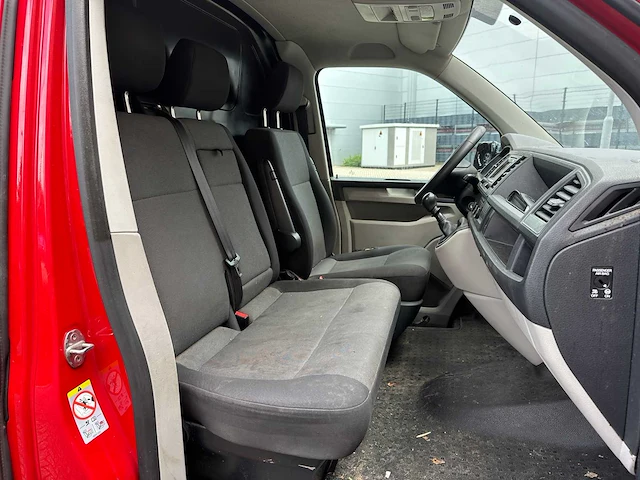 Volkswagen transporter 2.0 tdi 102pk 2017, vsv-01-f bedrijfswagen - afbeelding 24 van  33