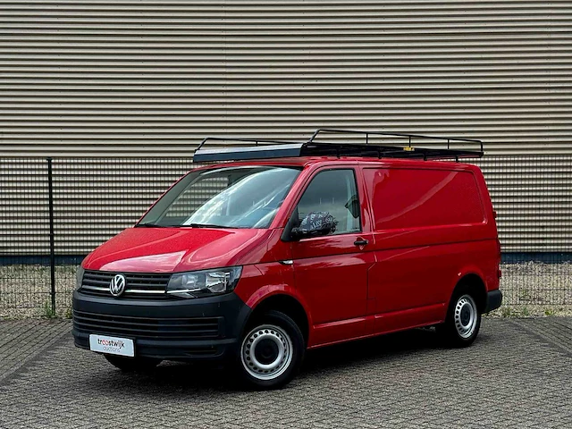 Volkswagen transporter 2.0 tdi 102pk 2017, vsv-01-f bedrijfswagen - afbeelding 1 van  33