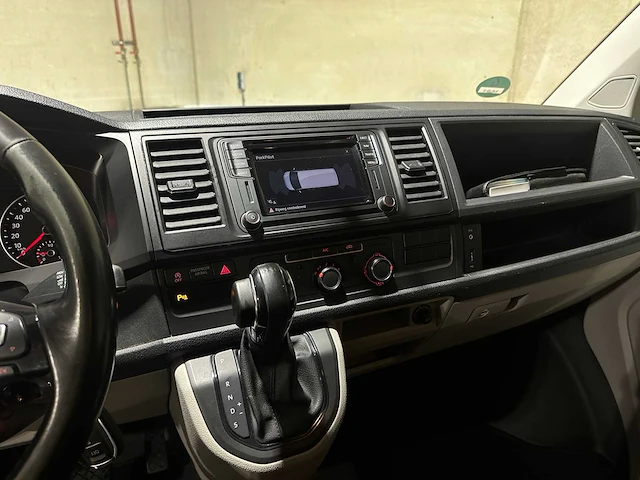 Volkswagen transporter 2.0 tdi 150pk dsg dc highline l2h1 (dubbele cabine) 150pk 2017, vjf-25-s bedrijfswagen - afbeelding 21 van  43