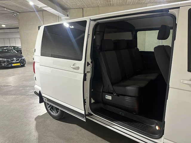 Volkswagen transporter 2.0 tdi 150pk dsg dc highline l2h1 (dubbele cabine) 150pk 2017, vjf-25-s bedrijfswagen - afbeelding 32 van  43