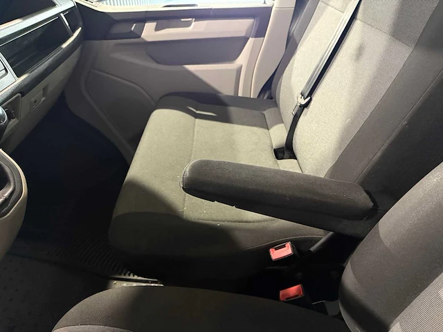 Volkswagen transporter 2.0 tdi l1h1 comfortline, v-514-pl - afbeelding 2 van  18