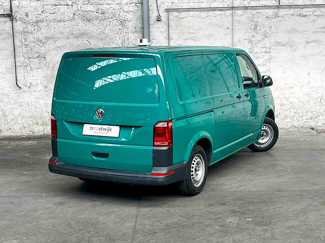 Volkswagen transporter 2.0 tdi l1h1 highl. 84pk 2018, v-236-pf - afbeelding 2 van  39