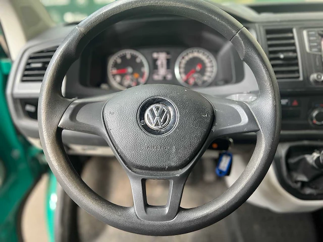 Volkswagen transporter 2.0 tdi l1h1 highl. 84pk 2018, v-236-pf - afbeelding 18 van  39