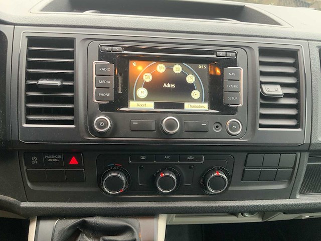 Volkswagen transporter 2.0 tdi l1h1 highl. bedrijfswagen - afbeelding 18 van  37