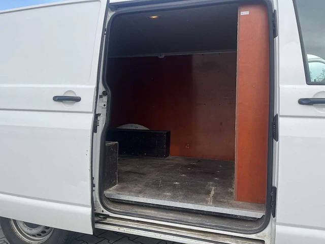 Volkswagen transporter 2.0 tdi l1h1 t800 van | 7-vpd-99 - afbeelding 13 van  21