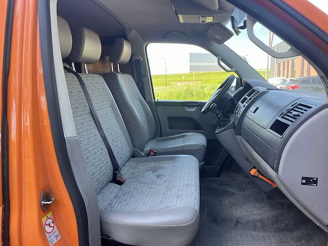 Volkswagen transporter 2.0 tdi l1h1 t800 van | 8-vhh-92 i - afbeelding 20 van  20