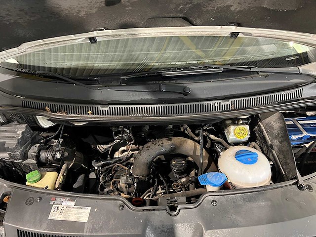 Volkswagen transporter 2.0 tdi l1h2, 4-vrf-18 - afbeelding 5 van  14