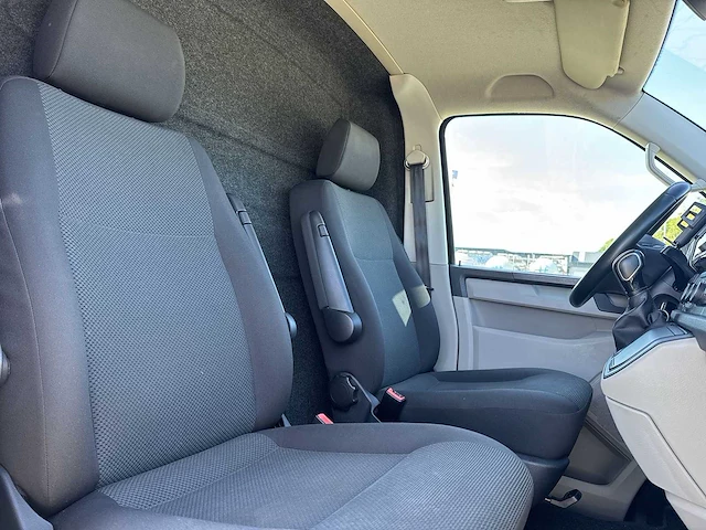 Volkswagen transporter 2.0 tdi l1h2 highline | v-180-tt - afbeelding 16 van  25