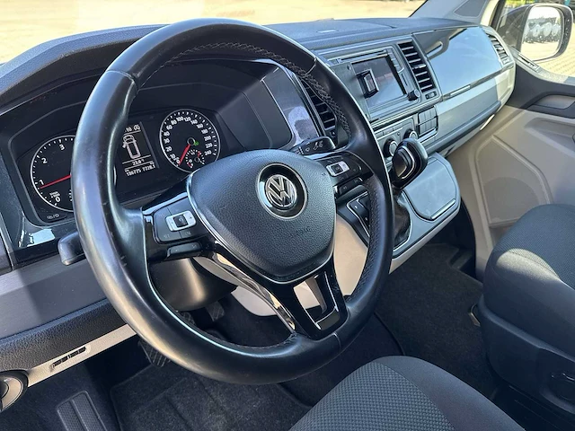 Volkswagen transporter 2.0 tdi l1h2 highline | v-180-tt - afbeelding 22 van  25