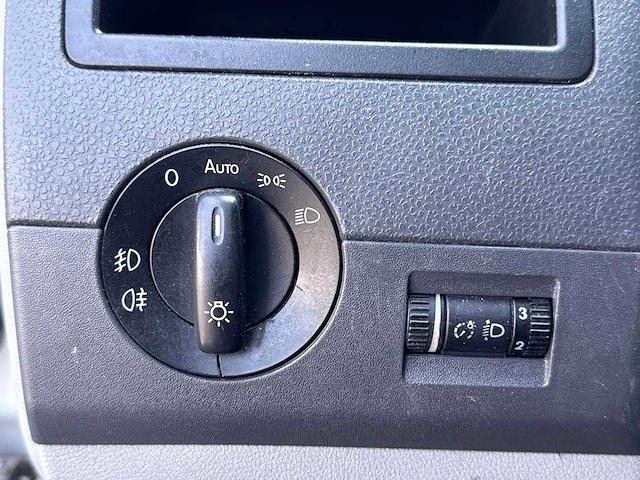 Volkswagen transporter 2.0 tdi l2h1 comfortline dc van | vg-171-p i - afbeelding 5 van  33