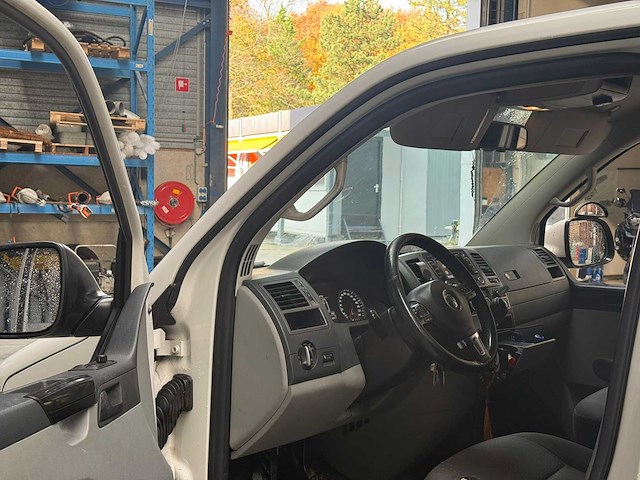 Volkswagen transporter 2.0 tdi l2h2, vl-658-l - afbeelding 10 van  12