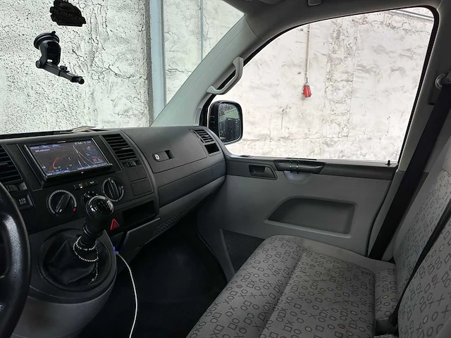 Volkswagen transporter 2.5 tdi 340 131pk 2008, 2-vbn-50 - afbeelding 10 van  34